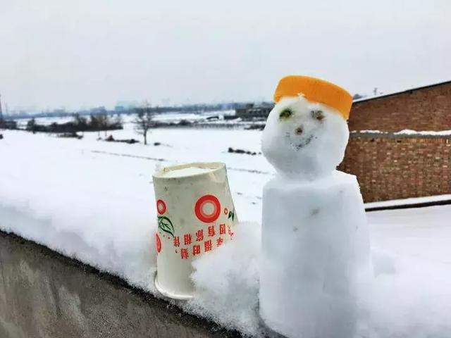 ayx官网:南京化工职技学院:教学工厂锻造“金牌蓝领”(图2) ayx官方网站